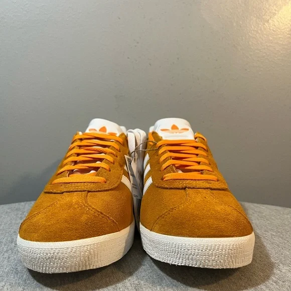 Adidas Originals Gazelle Suede Sneakers Orange/White Men’s Size 9.5 IG2091​ - Picture 2 of 11